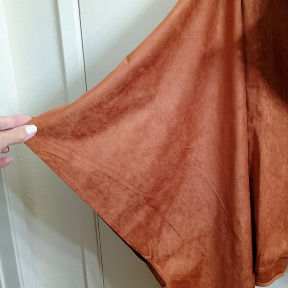 MarlaWynne Rust Cape Jacket - Picture 4 of 9